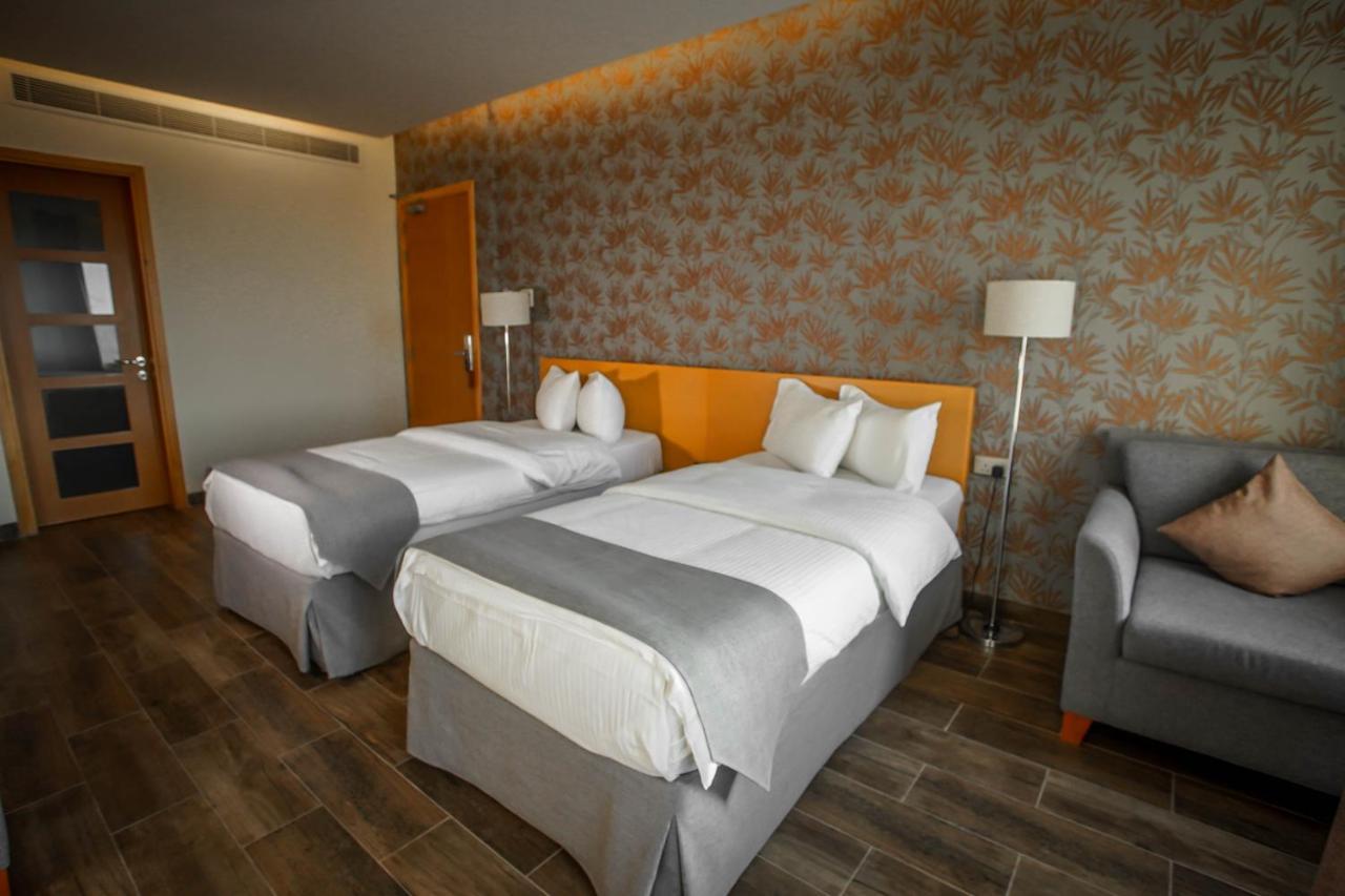 Sama Muscat Hotel Al Khawd Buitenkant foto